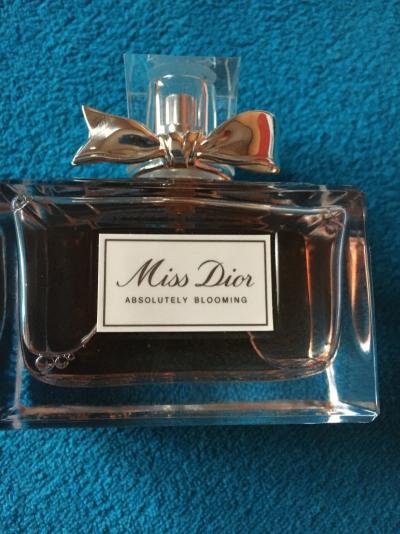 Miss dior absolutely blooming cena hotsell