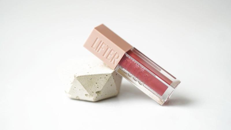 Lesk na rty lifter gloss od Maybelline